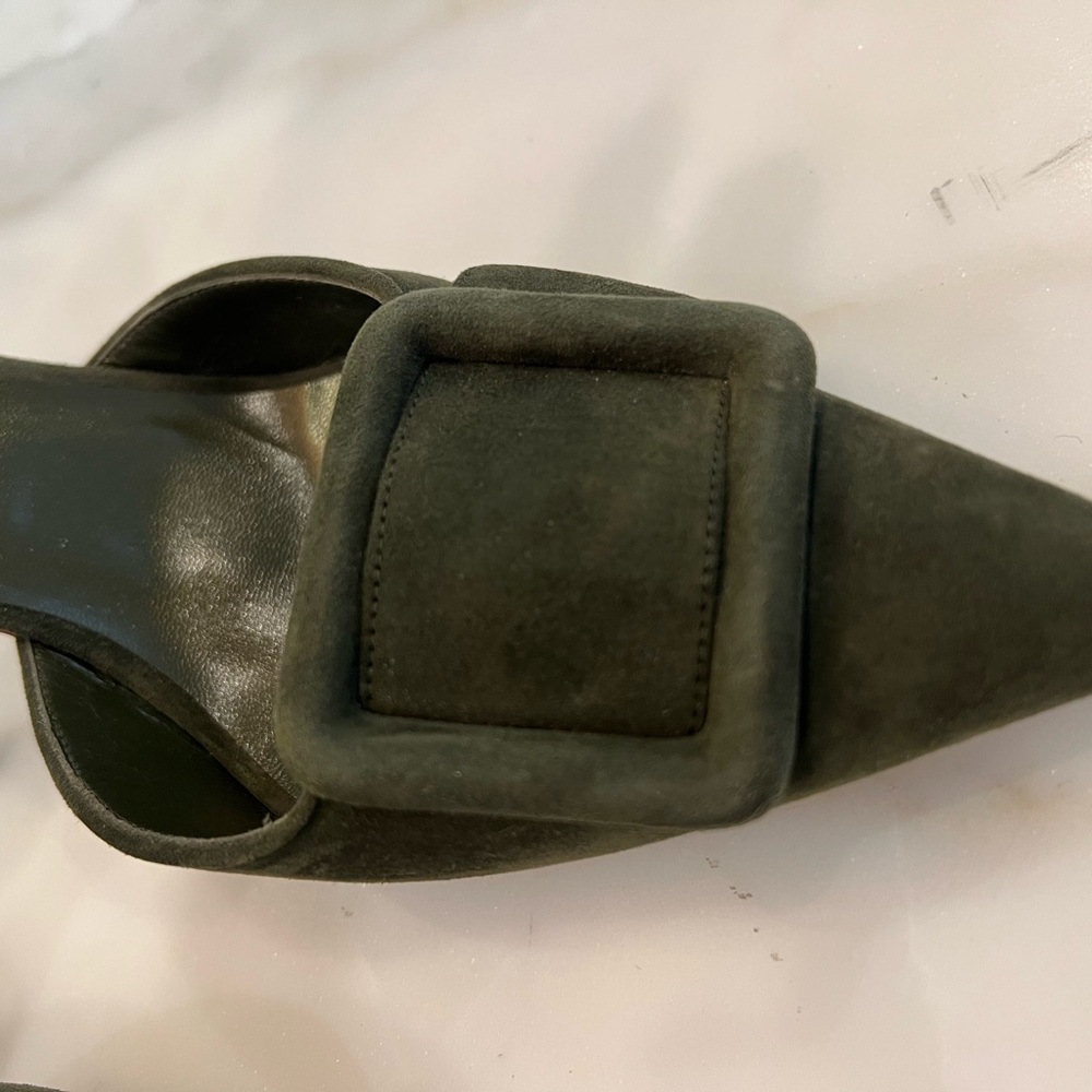 Manolo Blahnik Olive Green Slingback Kitten Heel Pumps - Picture 6 of 7